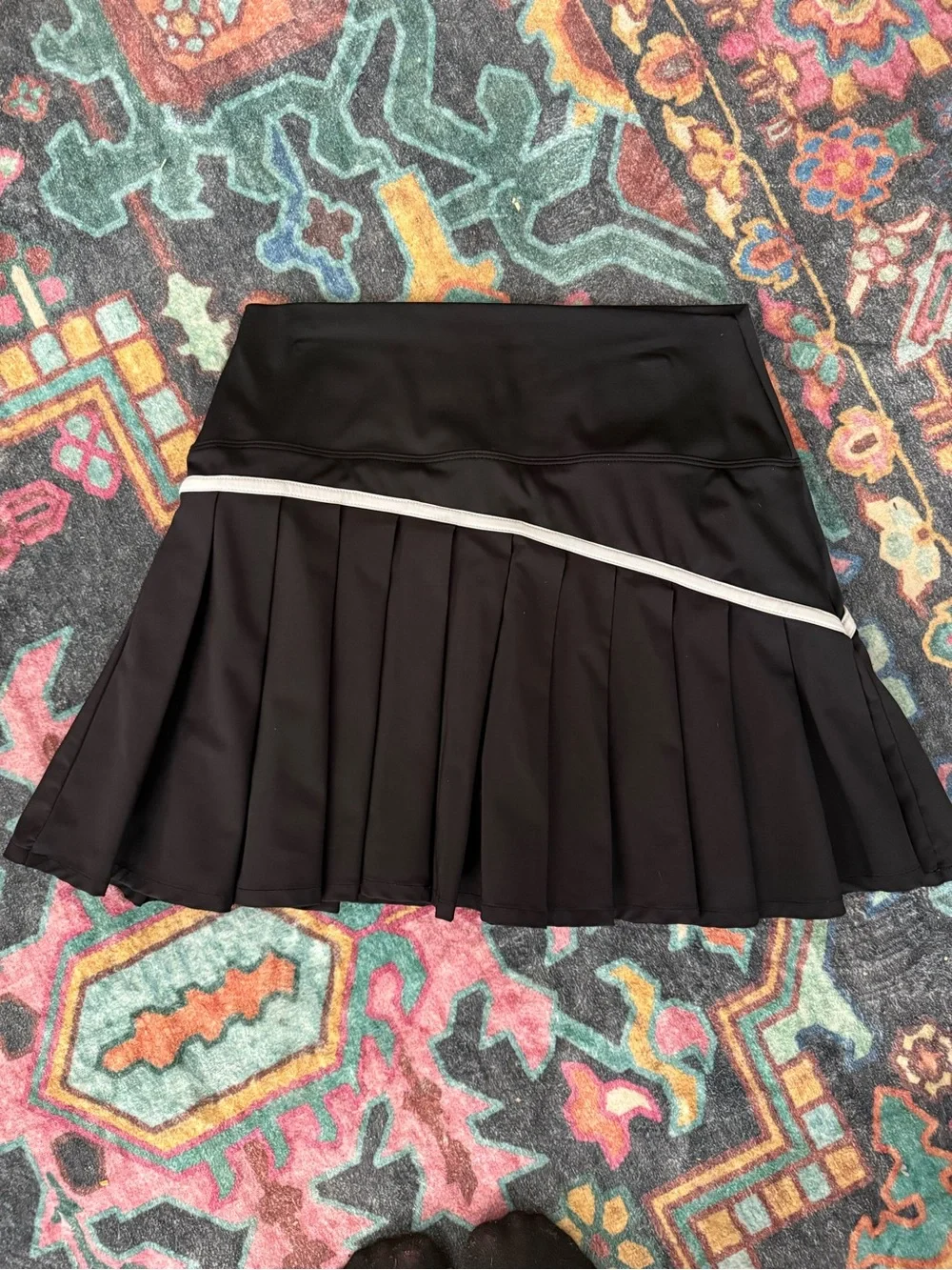 Small Beach Riot Black Pleated Athletic Mini Skort with White Asymmetrical Trim - Picture 3 of 3